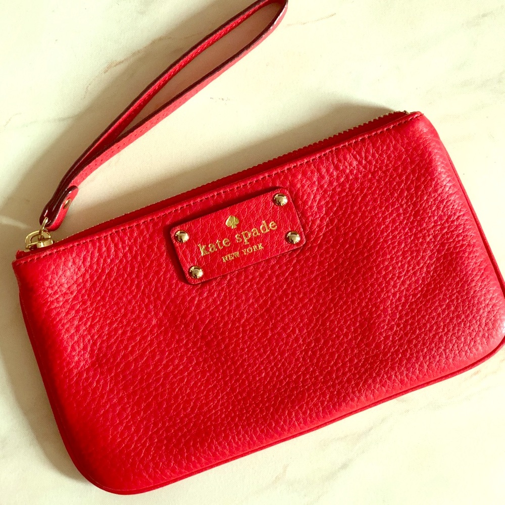 Kate Spade NWOT Zippered Chrissy Wristlet